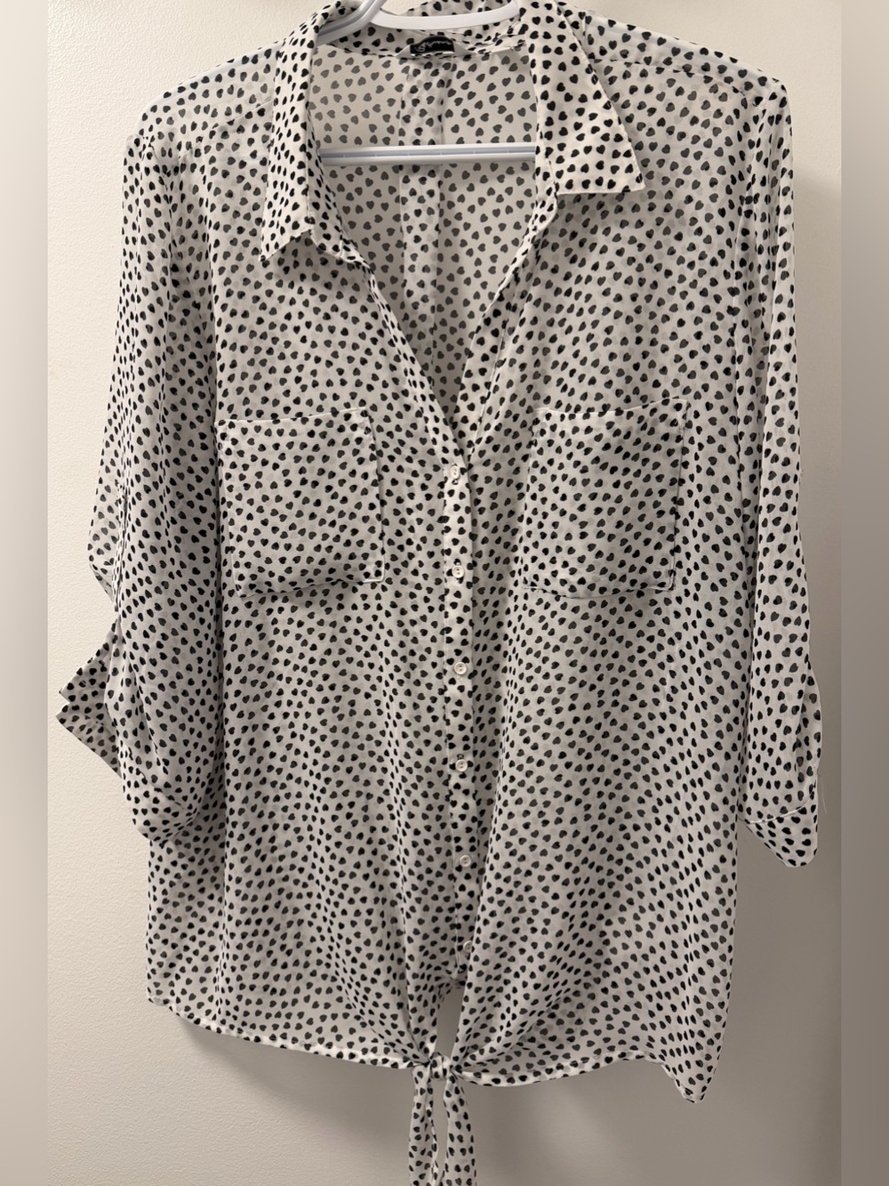 Reitmans Sheer White Top with Black Heart Dots and tie front hem Size XL
